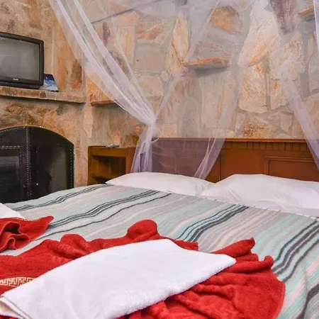 Pavel'in Yeri Butik 3* Алтынолук